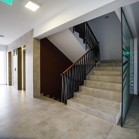 Pinkwood Harmony Lägenhet Oradea Exteriör bild