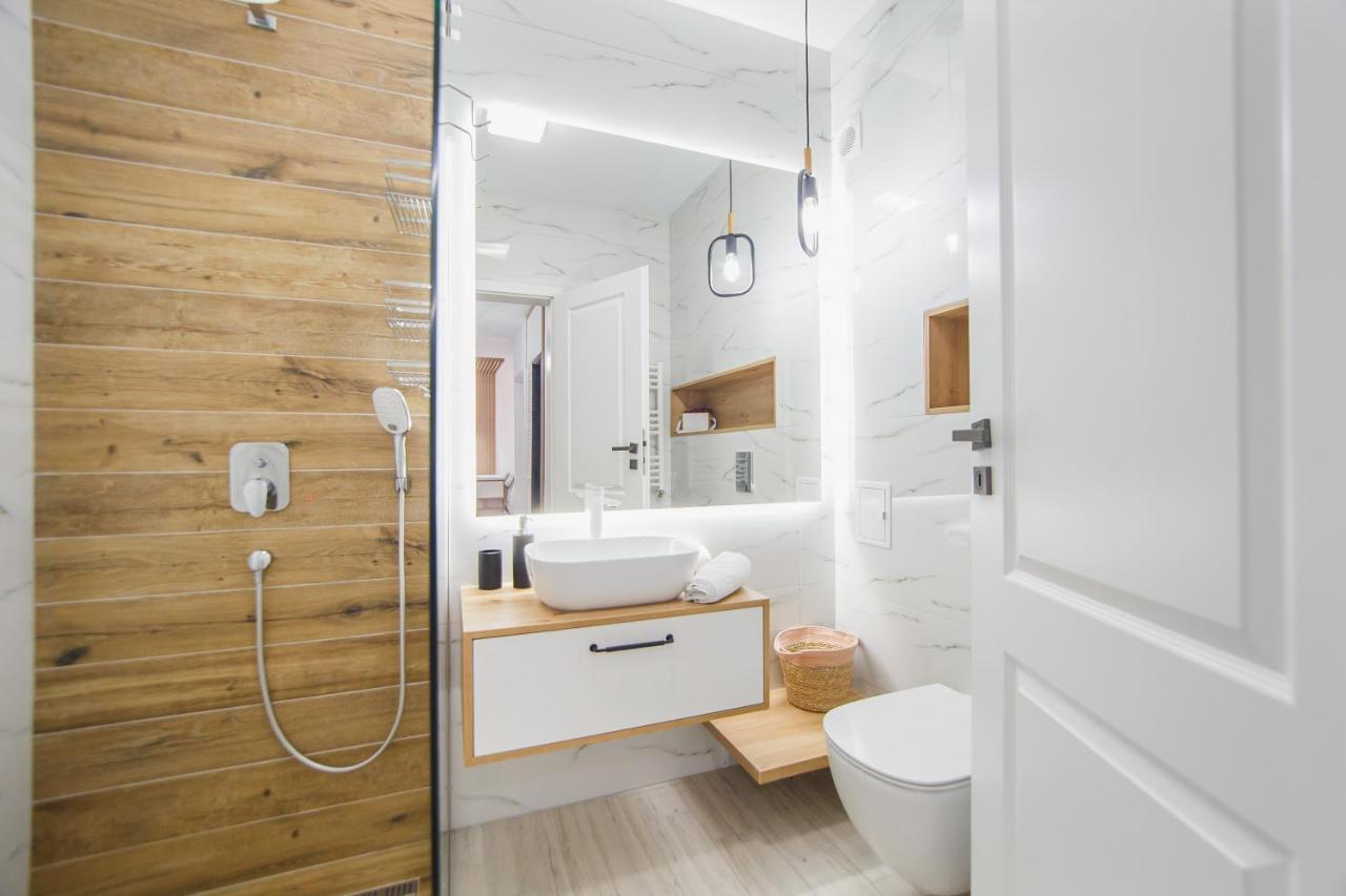 Pinkwood Harmony Lägenhet Oradea Exteriör bild