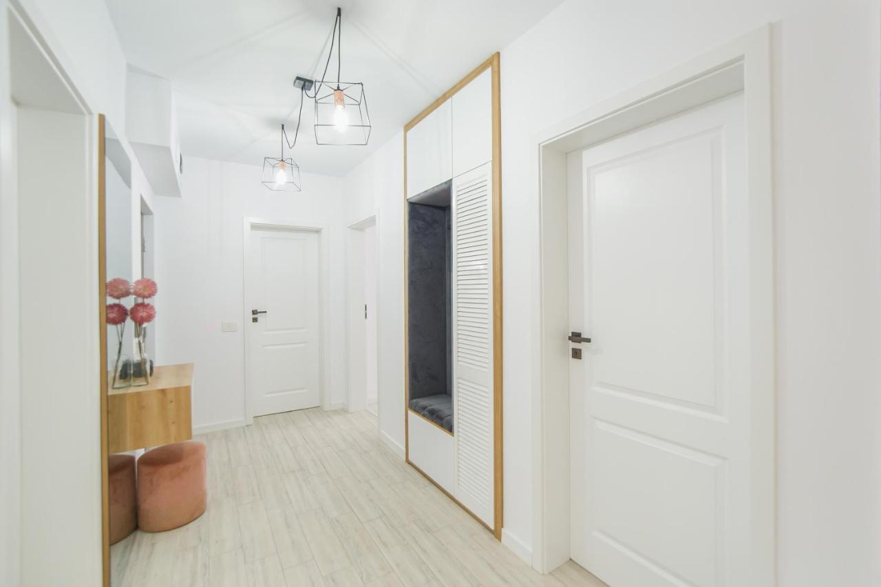 Pinkwood Harmony Lägenhet Oradea Exteriör bild